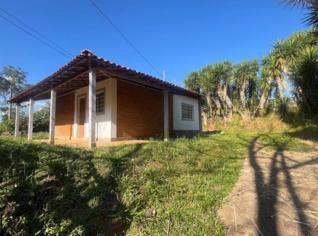 Chácara de 2 hectares em Carmo de Minas