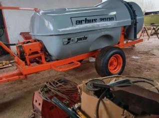 Pulverizador Arbus 2000L em perfeito estado