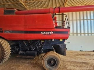 Colheitadeira Case IH 2799 - 30 pés - Ano 2011