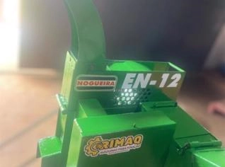 Ensiladeira Nogueira EN-12 - Revisada e em Ótimo Estado