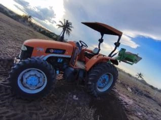Trator Budny 75cv 4x4 - Pimenta Bueno, RO