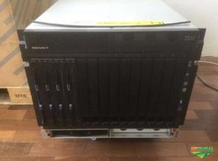 BladeCenter H 8852 com 4 Laminas HS21 IBM