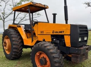 Trator Valmet 985 - 1995 em Bom Estado