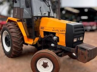 Trator Valmet 885, 1994 - Bom estado, RS