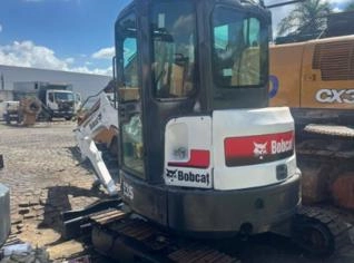 Mini Escavadeira Bobcat E35 - Contagem, MG - 2013