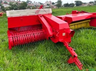 Enfardadeira Nogueira 4030 Revisada com Nosador Raspe