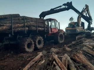 Forwarder Valmet / Komatsu - Ano 2006