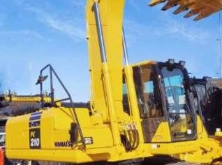 Escavadeira Komatsu PC 210 Zero Km - Pronta Entrega