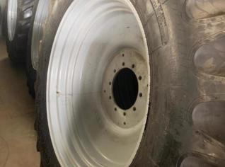 Pneu 20.8-42 Goodyear - Novo e Montado