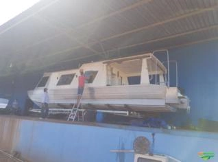 Barco de Alumínio 12mts com Motor 200HP à Venda
