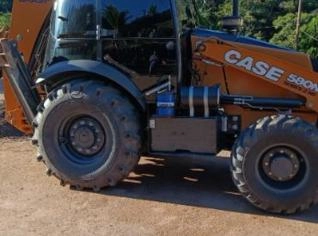 Retroescavadeira CASE 580N 4x4 - 2024