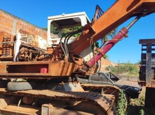 Escavadeira Poclain 80 CR - 15 Ton, MWM Diesel