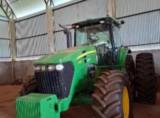Trator John Deere 7230J - 2019 - 4600 horas