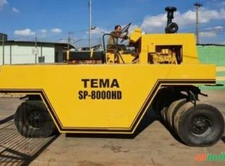 Rolo Tema Terra SP8000HD com Direção Hidrostática