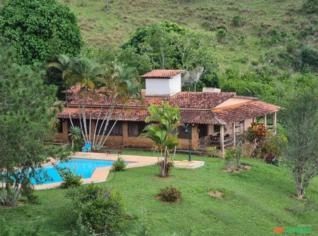 Sítio Maravilhoso com Piscina e Sauna em Santana do Deserto