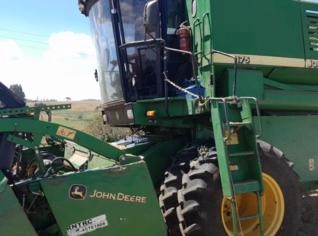 Colheitadeira John Deere 1175 - Ano 2004