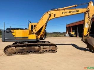 Escavadeira Hidráulica Hyundai 210 em Excelente Estado