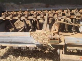 Semeadora Tatu 21 Linhas 2004 para Soja e Trigo