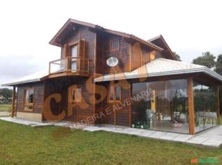 Casas Pré-fabricadas em Madeira Nobre e Alvenaria