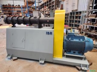 Extrusora IBR 2000 - 1.000 a 2.000 kg/hr