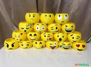 Vasos de Cimento Pequenos Modelo Emoji para Suculentas