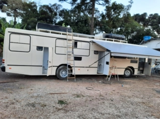 Ônibus Motorhome Mercedes 22170 Ano 2006 - Remodelado