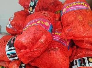 Sacaria de Cebola com Boca Rasgada para Lenha
