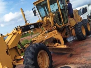 Motoniveladora Caterpillar 140K 2012 Semi Nova