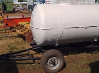 Tanque de Água 4000L em Fibra com Rodas