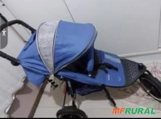 Carrinho de Bebê Importado - Azul e Confortável