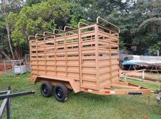 Trailer para Animais - 4m - Reforçado em Uberlândia