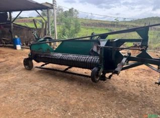 Ceifadeira Ceiflex 3000 - Ano 2006 - MG