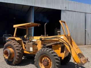 Trator Valmet 118-4 - Ano 1984 em Catanduva