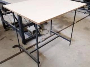 Mesa Industrial Multiuso em Tubos com MDF - Vários Tamanhos