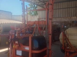 Pulverizador Condor 75 em Itirapina