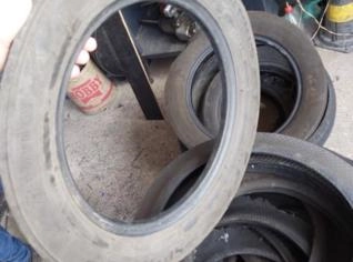 Lateral de Pneu para Plantas Rasteiras