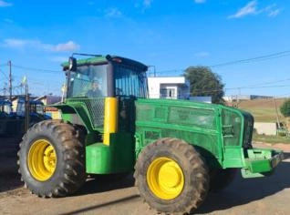 Trator John Deere 7210J - 210CV Cabine Fechada