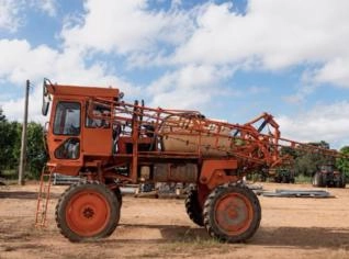 JACTO UNIPORT 2000 - Pulverizador Autopropelido