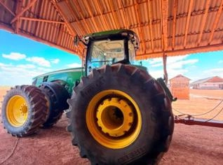 JOHN DEERE 8400R 2023 - Trator Completo