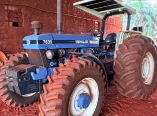 Trator New Holland 7630 Ano 2000 em Assis - SP