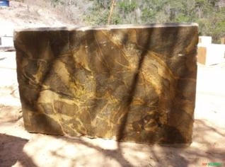 Pedreiras de Granito e Quartzito Exóticos em MG