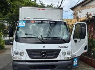 Caminhão Mercedes Accelo 1016 2022 5,20m Baú Zero
