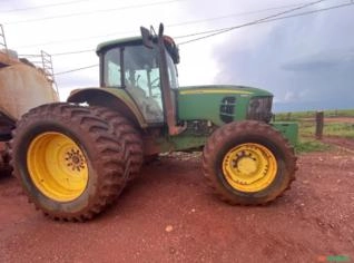 Trator John Deere 6180J - 2016