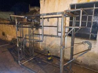 Brete Móvel para Casqueamento Bovino