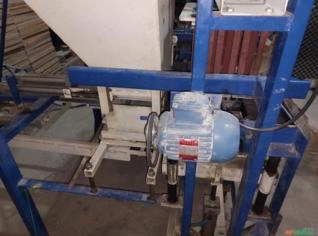 Máquina Pneumática para Blocos e Pavers