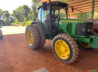 Trator John Deere 6415 com Piloto Automático