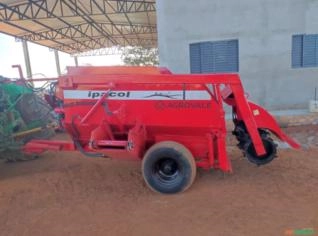 Vagão Misturador Ipacol 2,5m3 com Desensilador