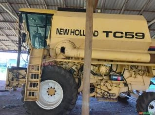 Colheitadeira New Holland TC 59 - 23 pés