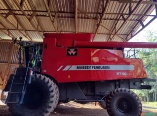 Colheitadeira Massey Ferguson MF 9790 - 2010