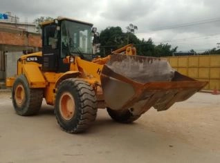 Carregadeira Hyundai 740 7A 2011